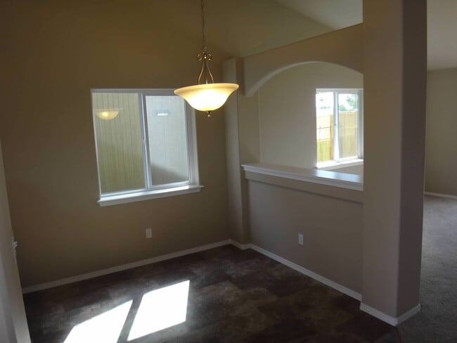 Photo - 2052 Alco Ave