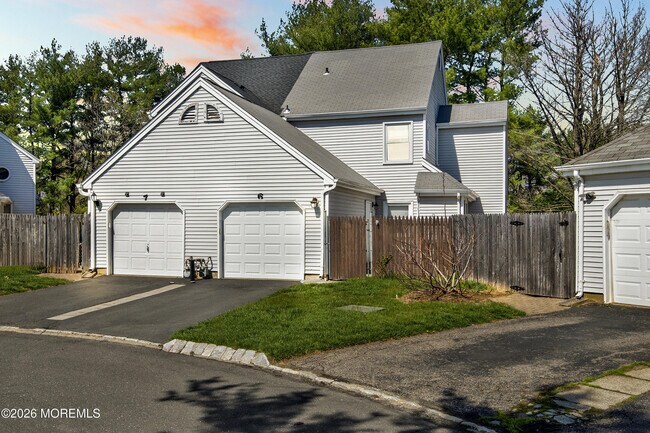 Photo - 6 Stowe Ct
