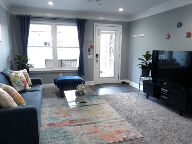 Photo - 2000 Waters Edge Dr Unit 0