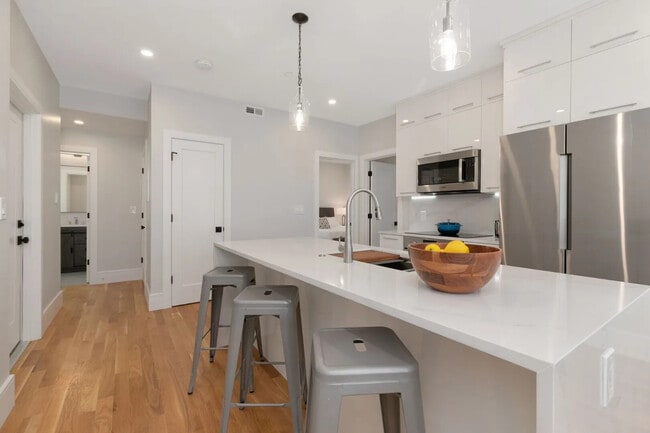 Photo - 19 Berkshire St