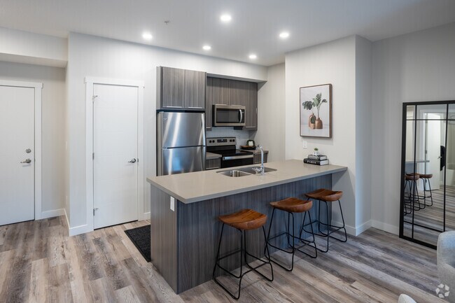 2BR, 2BA - 885SF - Kitchen - Henday Suites
