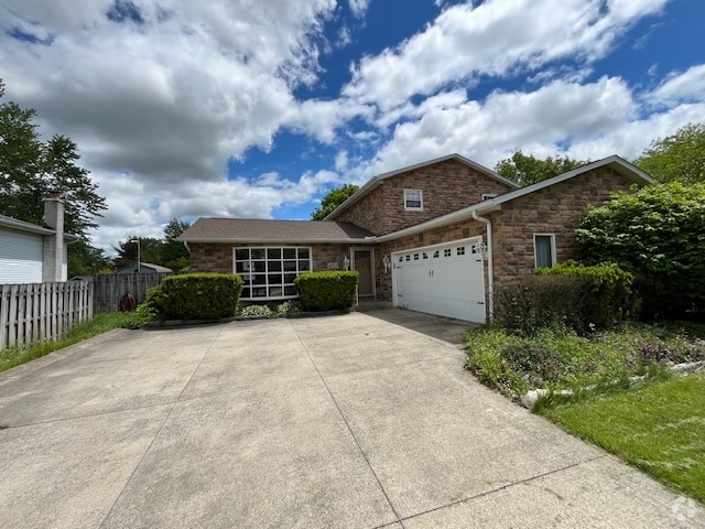 Building Photo - 465 Calverton Pl Rental