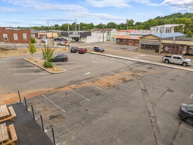 Photo - 227 E Broadway St