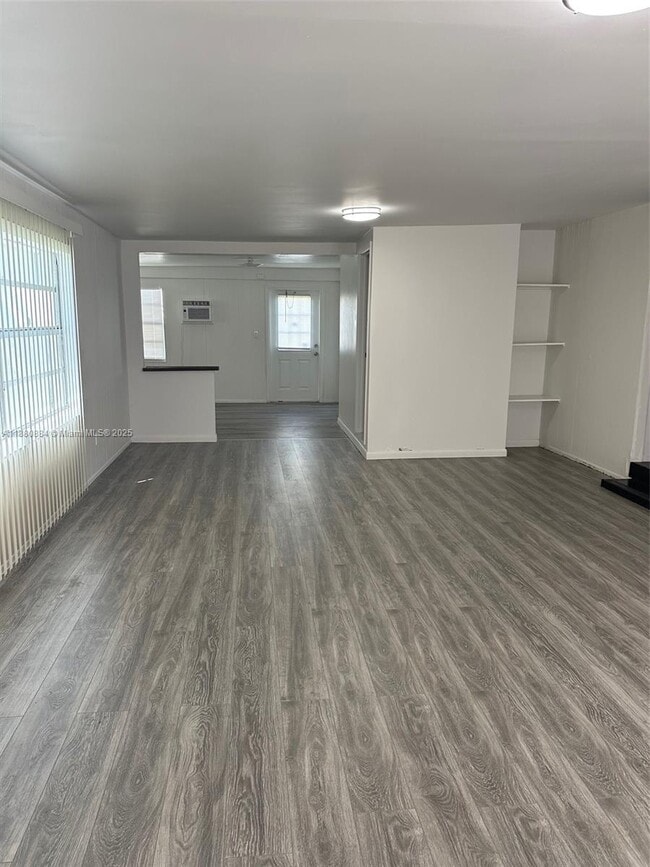 Photo - 708 S Bond St