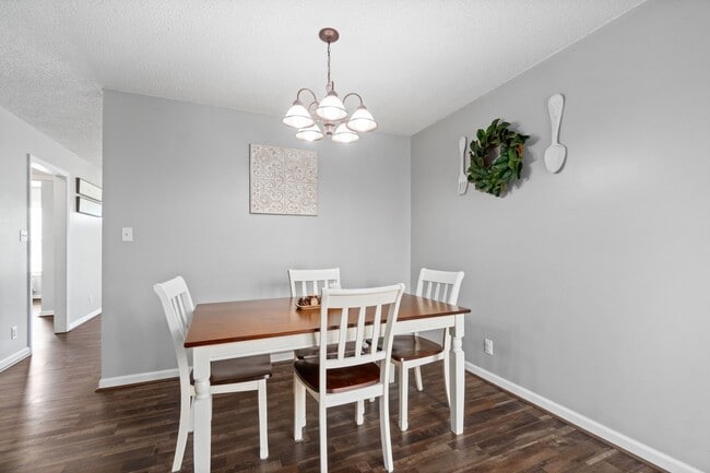 Photo - 417 McMurry Rd