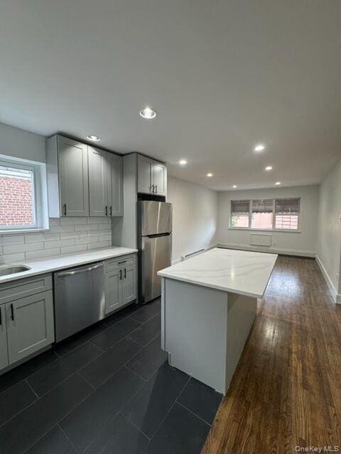 Building Photo - 3604 Eastchester Rd