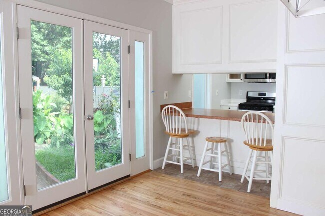 Photo - 1124 Center St NW Unit REAR APARTMENT