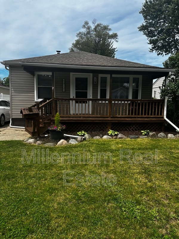 Photo - 29139 Tawas St House