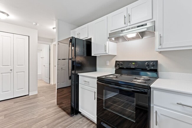 Photo - Come Home To An Amazing View! Remodeled Tw... Unit 132