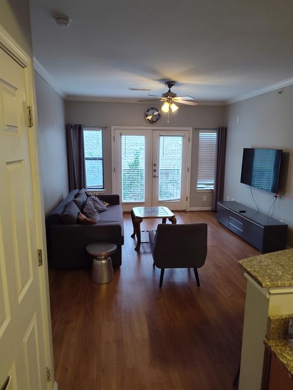 Photo - 2502 Leon St Unidad 304