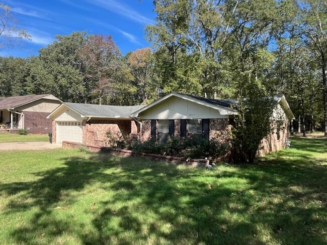 Photo - 16 Eastwood Dr