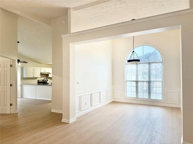 Photo - 1070 Rafington Dr