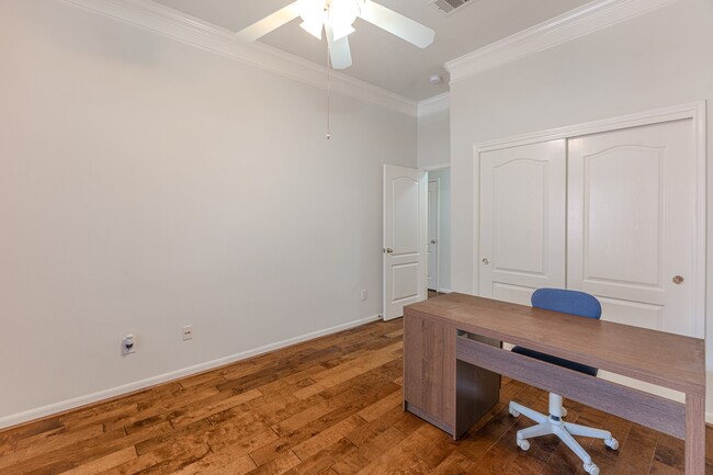 Photo - 6618 Trenton Lake Ln