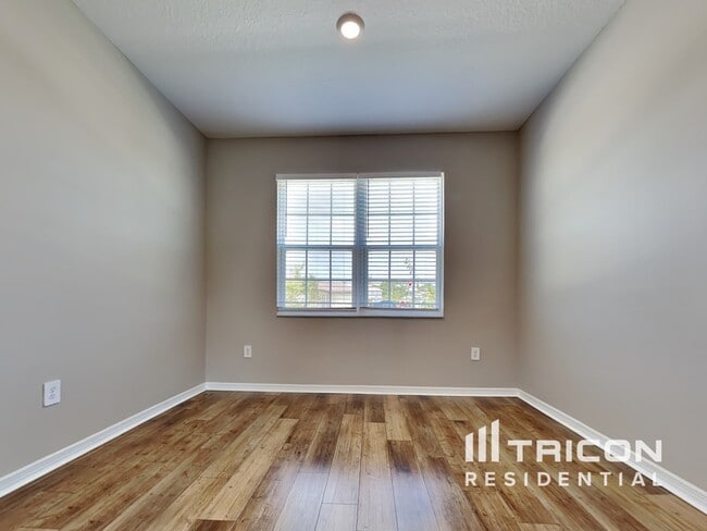 Photo - 6092 Dolostone Dr