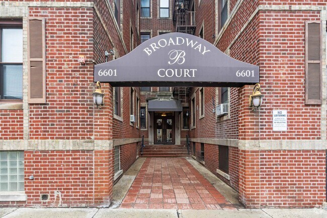 Building Photo - 6601 Broadway Unit C4 Rental