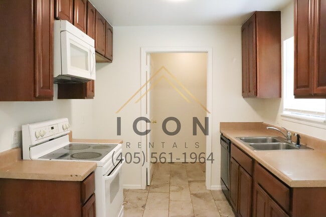 Photo - 2448 Stone Glen Dr