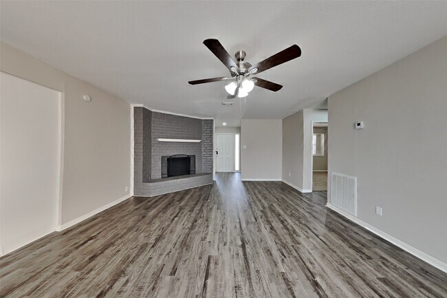 Photo - 9615 Orangevale Dr