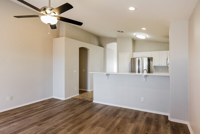 Photo - 8256 N 112th Ave