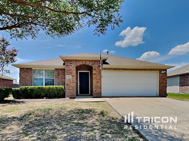 Photo - 1107 Longhorn Ln