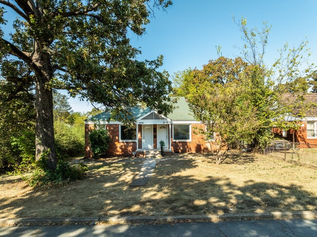 Building Photo - 2101 S V St