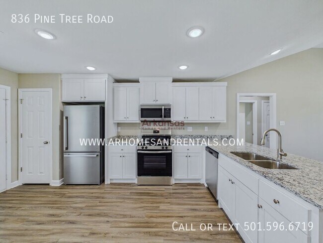 Photo - 836 Pine Tree Rd