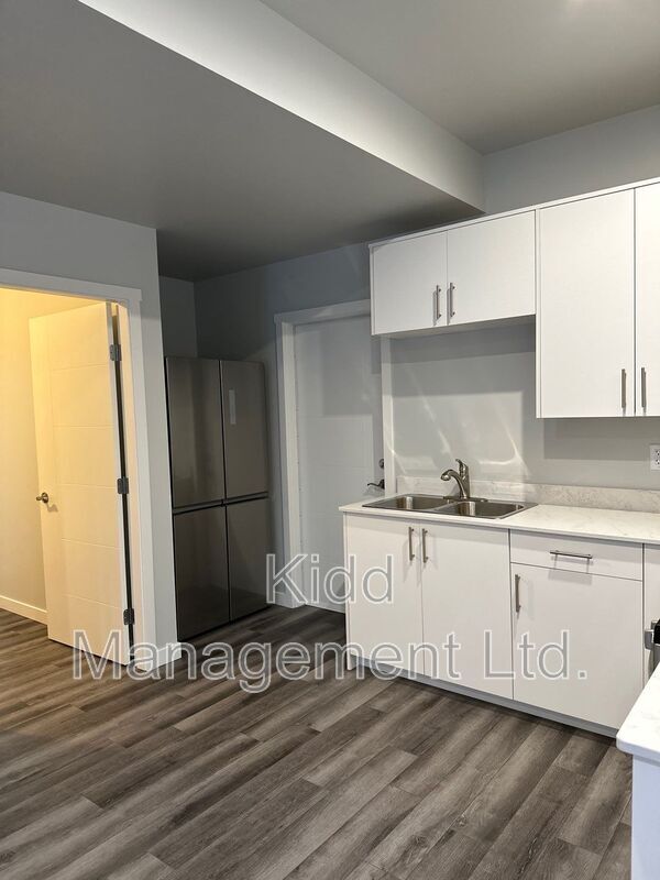 Photo - 1223 Blackburn N Rd