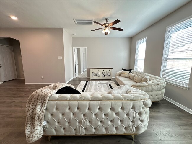 Photo - 11114 Beverley Pk St