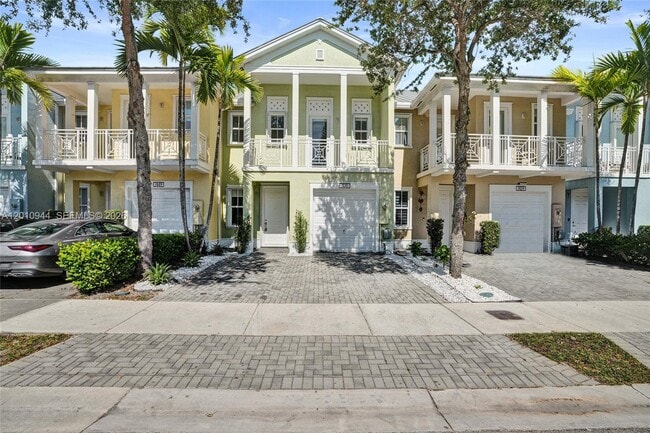 Building Photo - 7441 NW 114th Ct