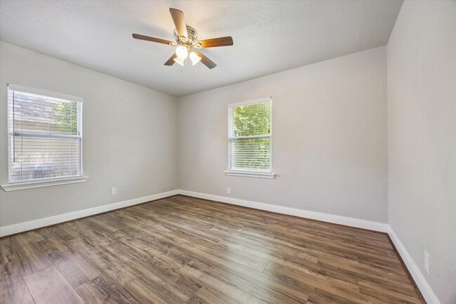 Photo - 5014 Yellowstone Blvd