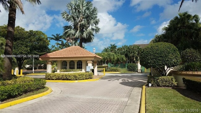 Building Photo - 22202 Glenmoor Dr Unit 22202