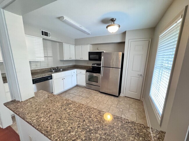 Photo - 2BR/1BA For Rent Unit 1006