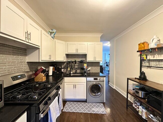 Photo - 842 W Waveland Ave Unit J09P