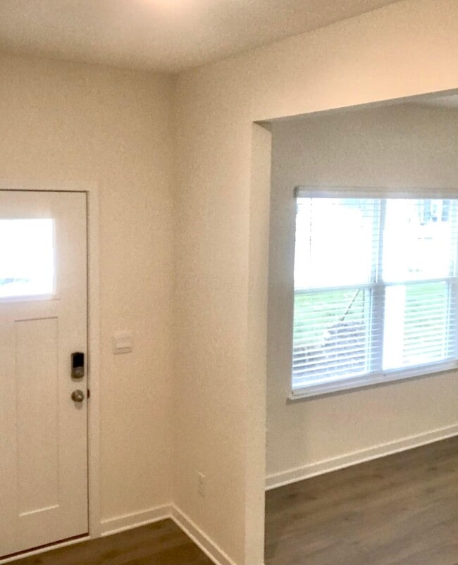 Photo - 467 Garnet Rnch Dr