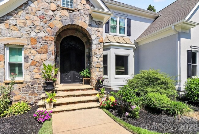 Photo - 18928 Peninsula Point Dr