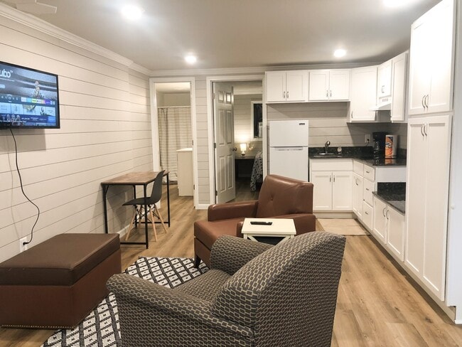 Photo - 1314 Golf Links Rd Unit B