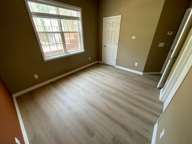 Photo - 2253 Limehurst Dr NE
