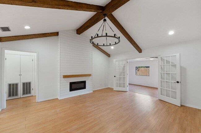 Photo - Cute & Convenient Home in Mission!