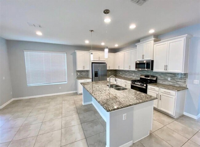 Photo - 15167 Newtonia St