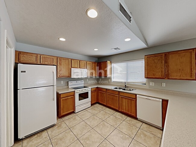 Photo - 13948 N 134th Dr