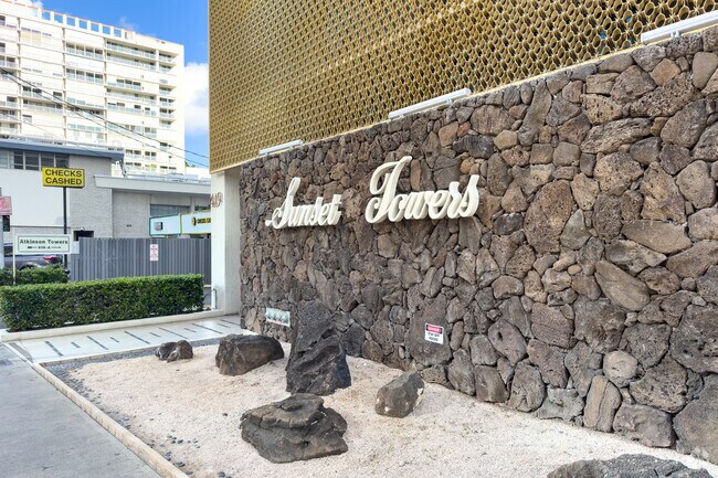 Photo - Sunset Towers