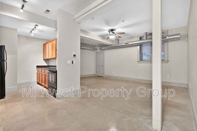 Photo - 4244 Chouteau Ave