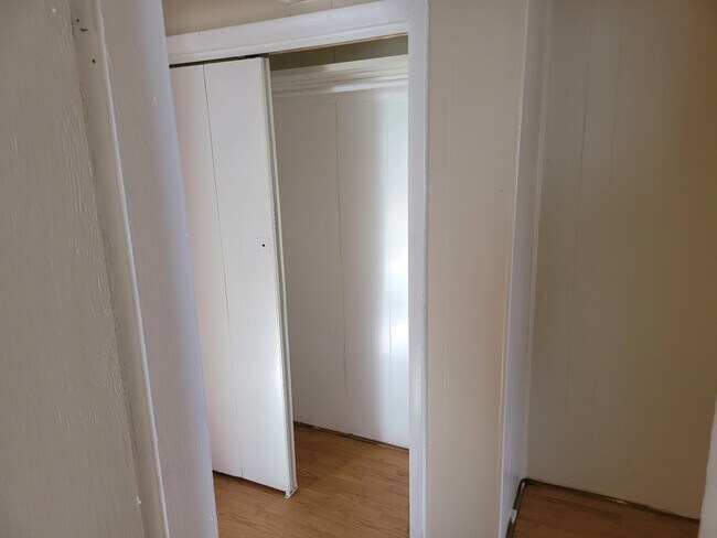 Closet - 309 S Burhans Blvd Unit 311 FL #2