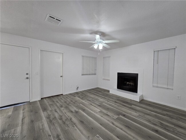 Photo - 2742 Alicialynn Way Unidad A