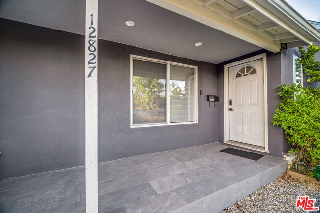 Photo - 12827 Sylvan St