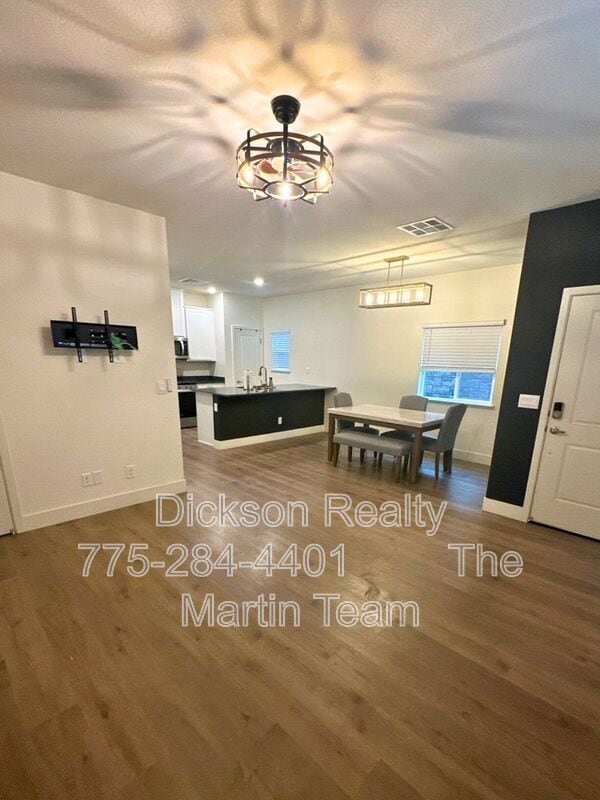 Photo - 1243 Cedarhaven Ct