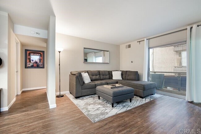 1605 Hotel Cir S