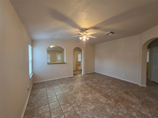 Photo - 2403 Pinpoint Dr