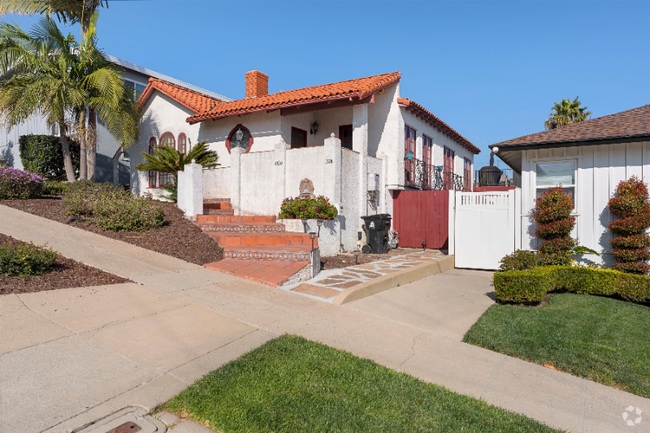 Building Photo - 1330 W 18th St Unit B Rental