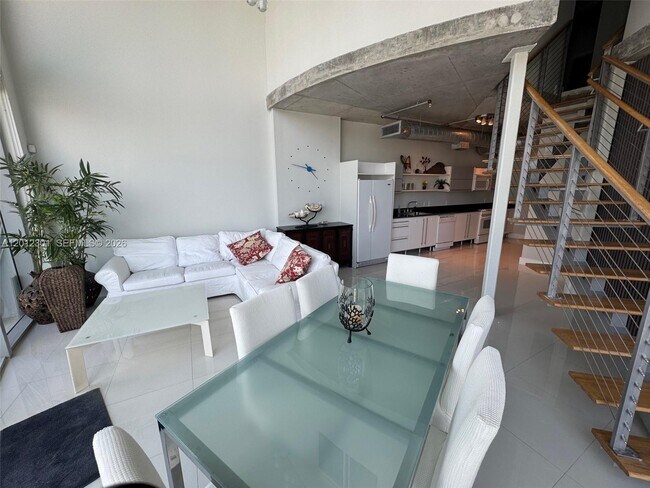 Photo - 690 SW 1st Ct Unidad 2301