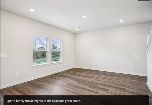 Photo - 3935 Northbrook Dr